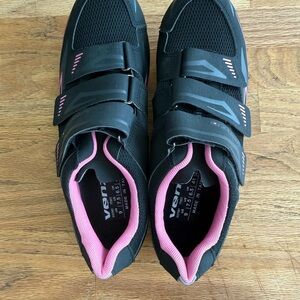 Venzo Women's Black and Pink indoor outdoor Cycling Shoes with cleats